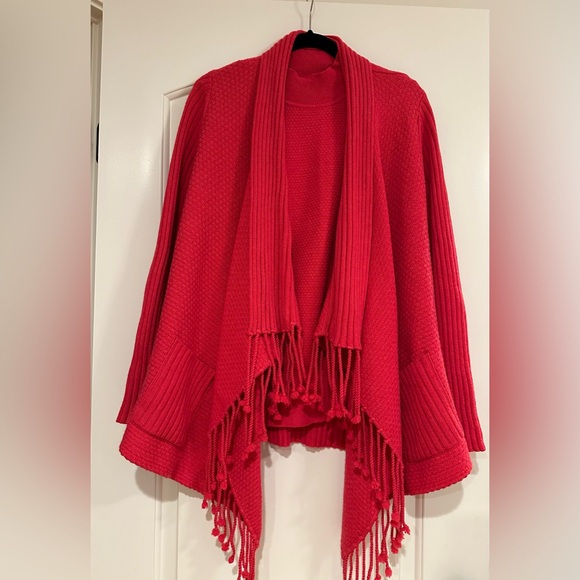 St. John Knit sweater/cape